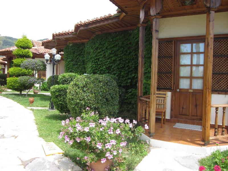 Asur Hotel & Aparts & Villas image