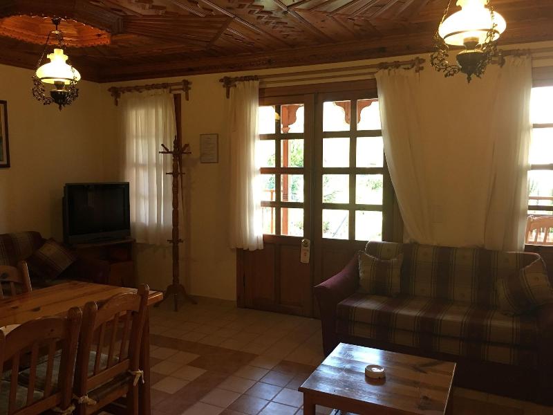 Asur Hotel & Aparts & Villas image