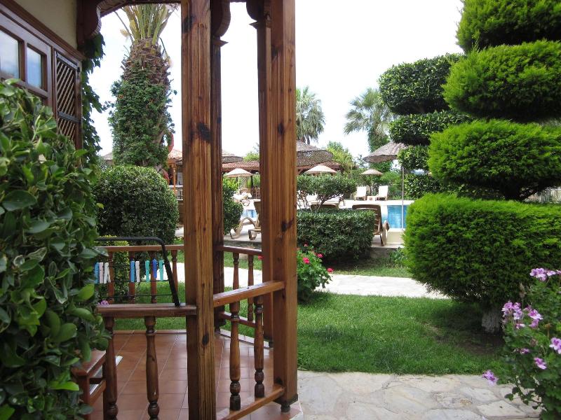Asur Hotel & Aparts & Villas image