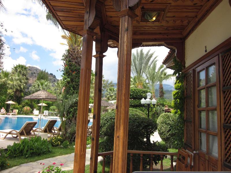 Asur Hotel & Aparts & Villas image