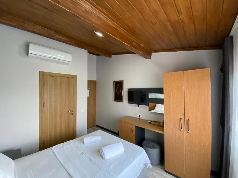 Victorious Hotel image