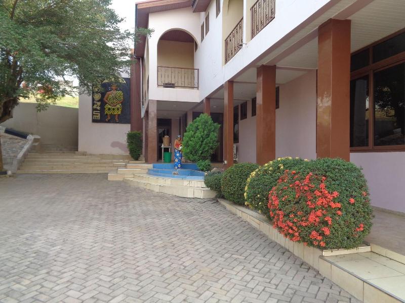 Queensland Hotel, Sekondi-Takoradi