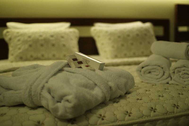 Royal Bilgic Hotel image