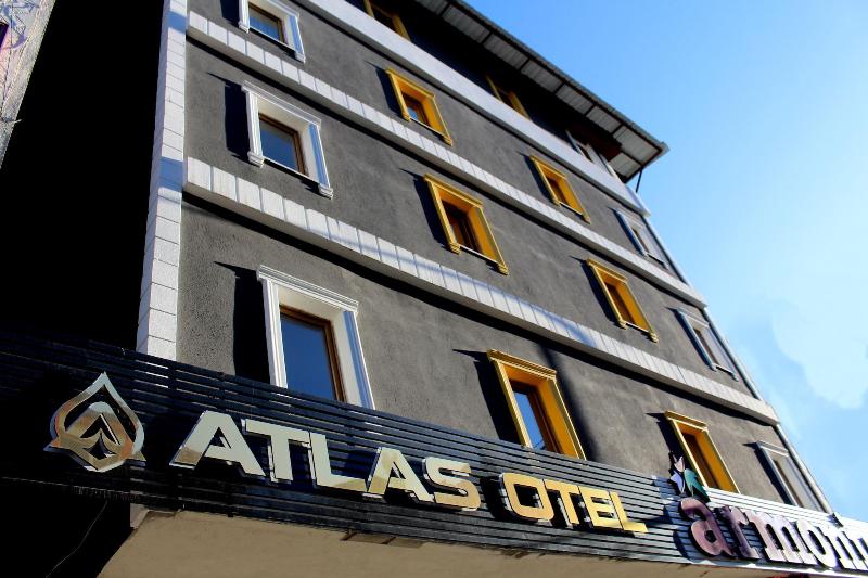Atlas Hotel — general view