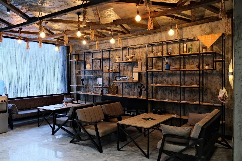 Atlas Hotel image