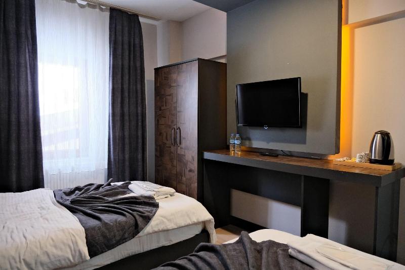 Atlas Hotel image