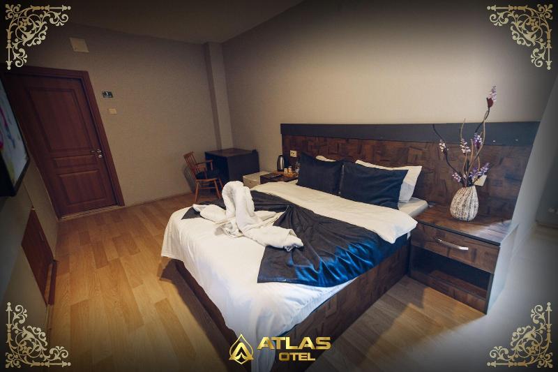 Atlas Hotel image