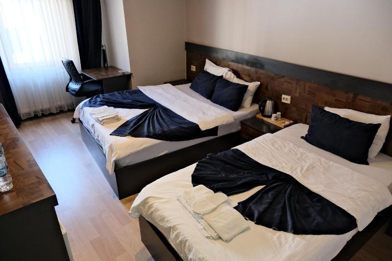 Atlas Hotel image