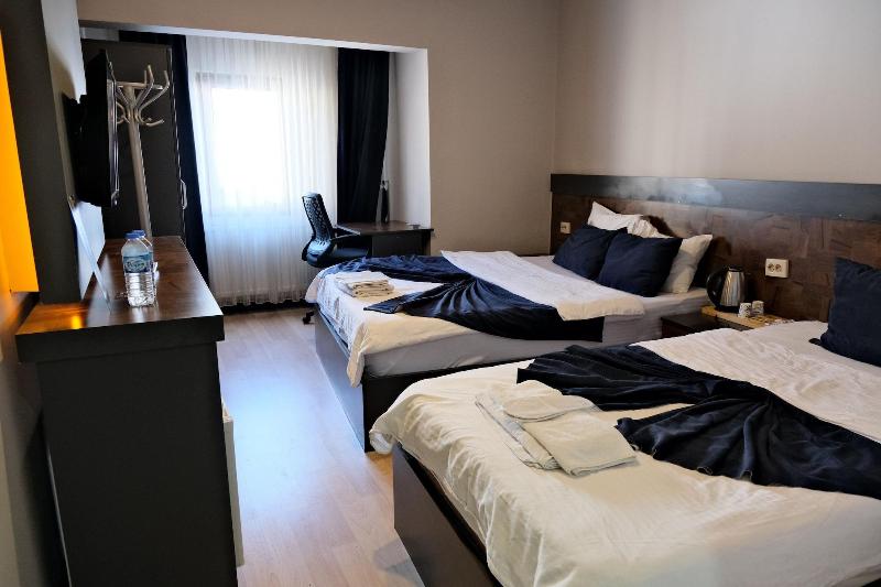 Atlas Hotel image