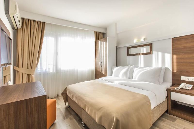 Demir Suit Hotel image