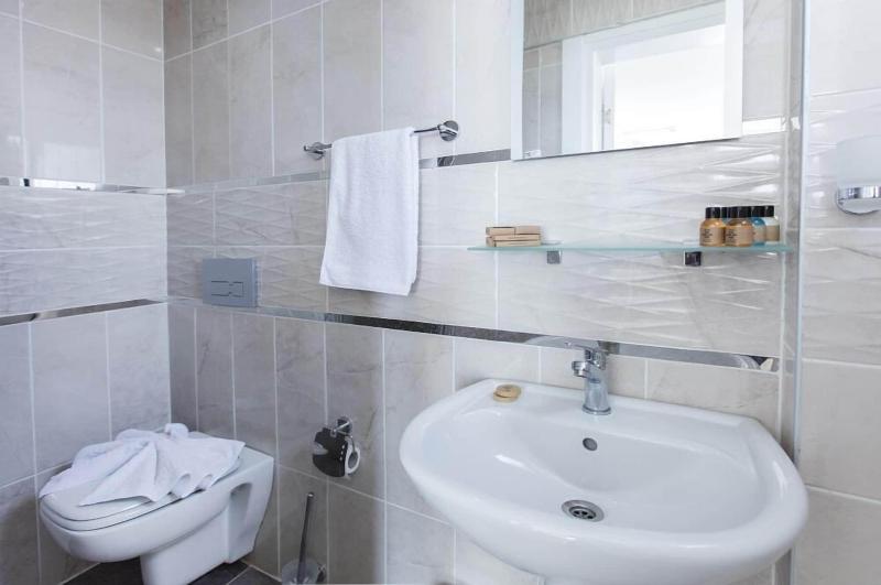 Demir Suit Hotel image