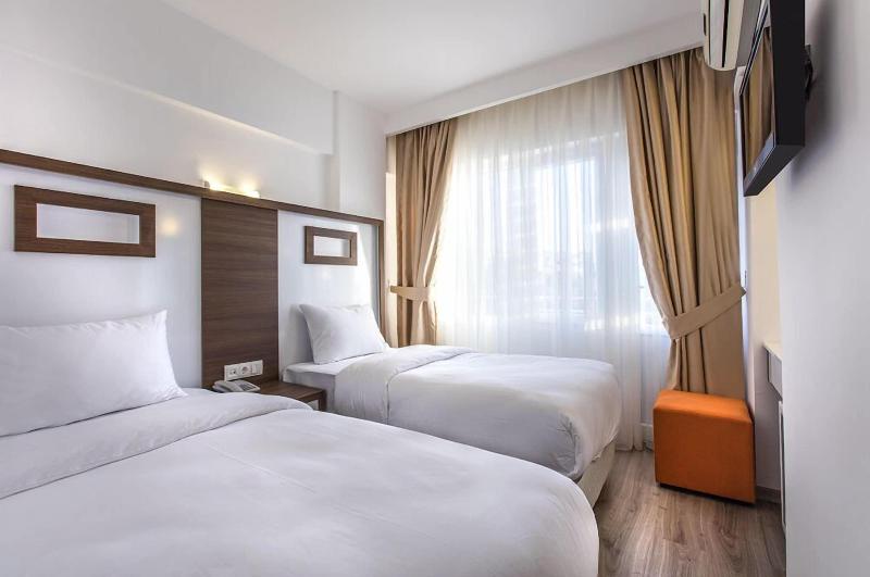 Demir Suit Hotel image