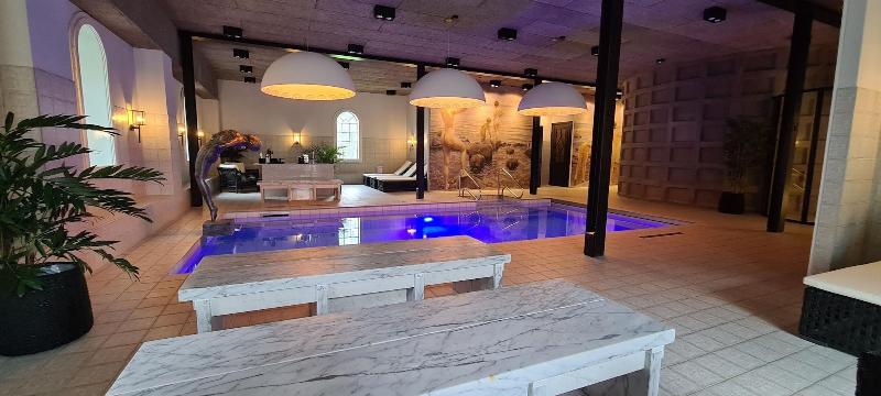 Hotel 1622 Adults Only image