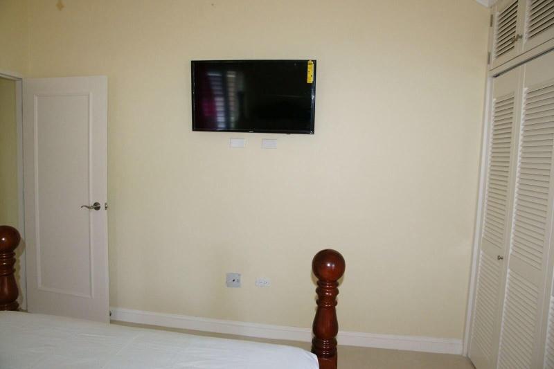 Ocho Rios Villa At Coolshade Vi image