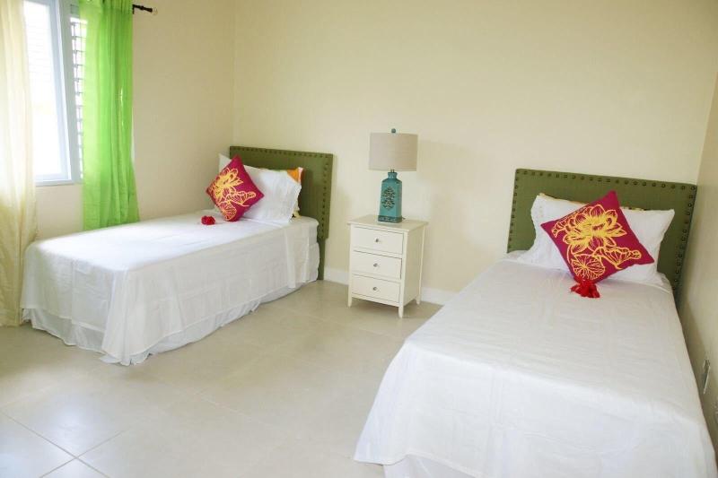 Ocho Rios Villa At Coolshade Vi image