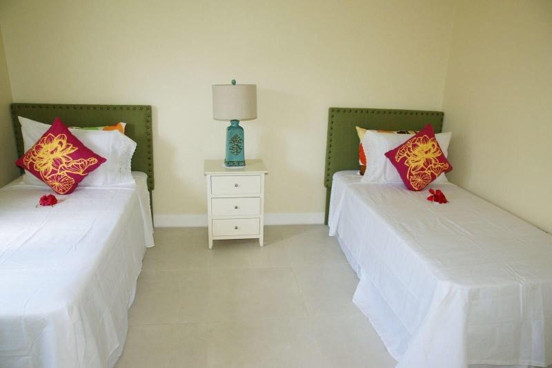 Ocho Rios Villa At Coolshade Vi image