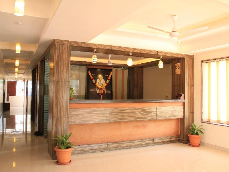 Hotel Sai Gurusthan