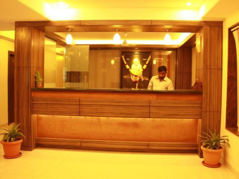 Hotel Sai Gurusthan