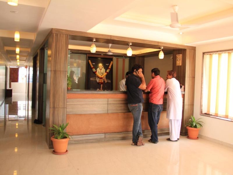 Hotel Sai Gurusthan