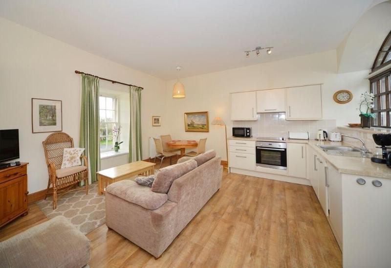 Finnich Cottages image