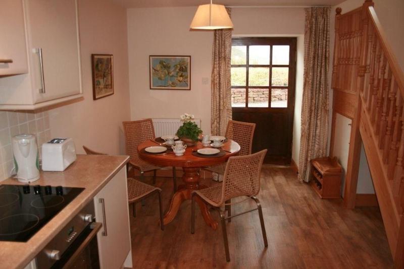 Finnich Cottages image