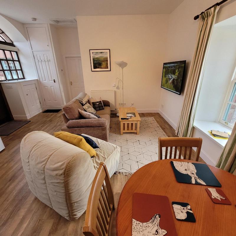 Finnich Cottages image