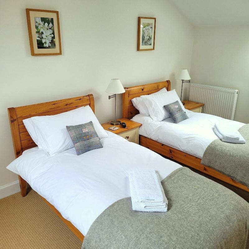Finnich Cottages image