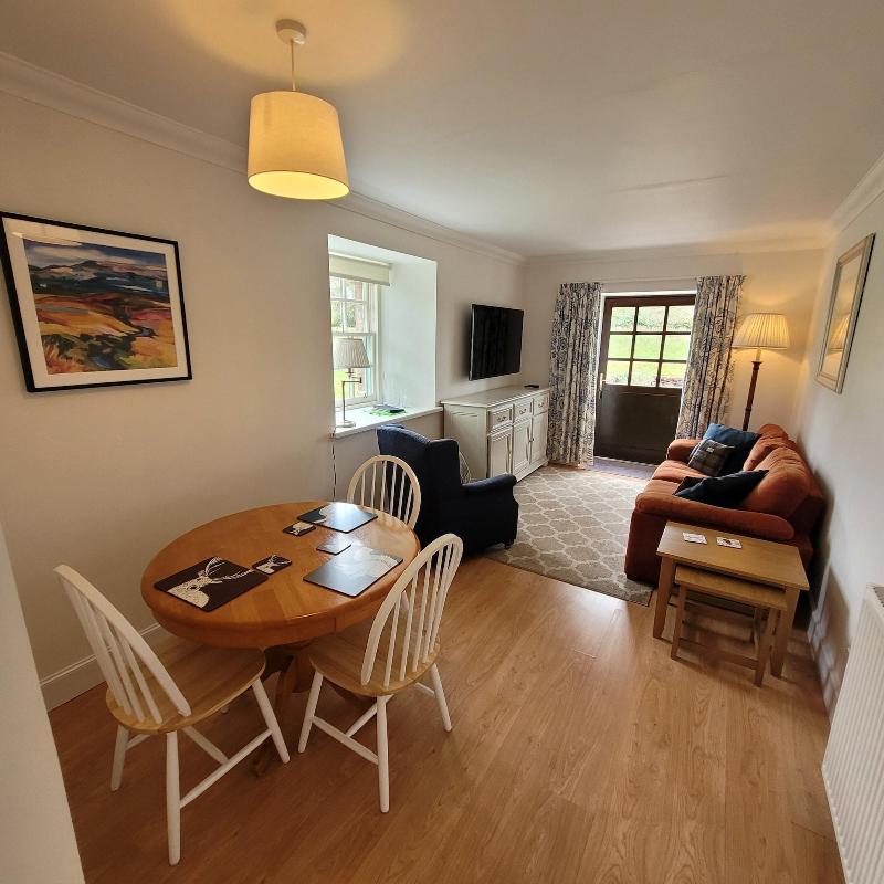 Finnich Cottages image