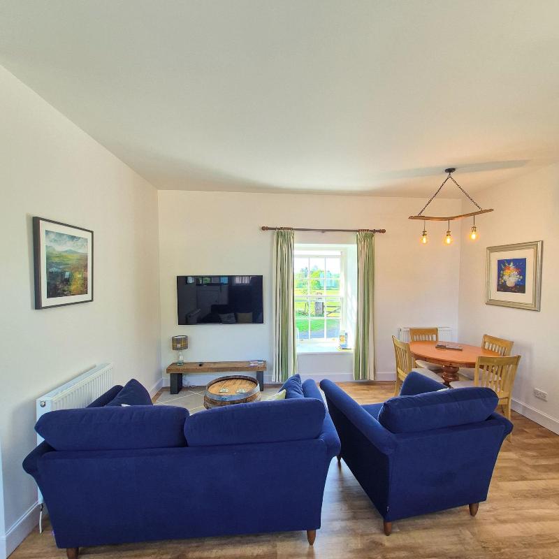 Finnich Cottages image