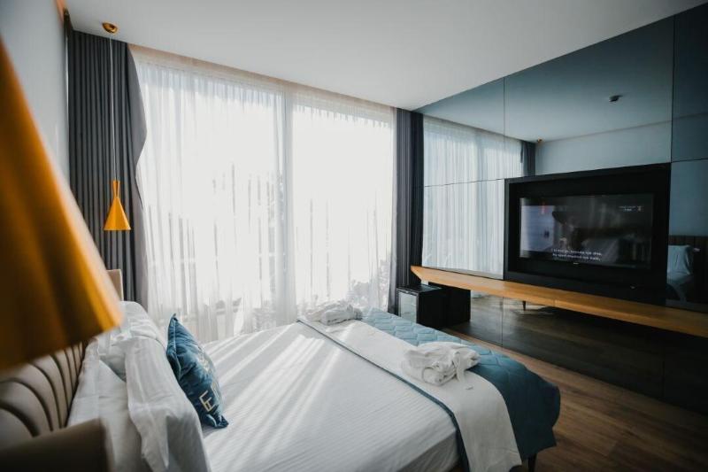 Empire Beach Resort image