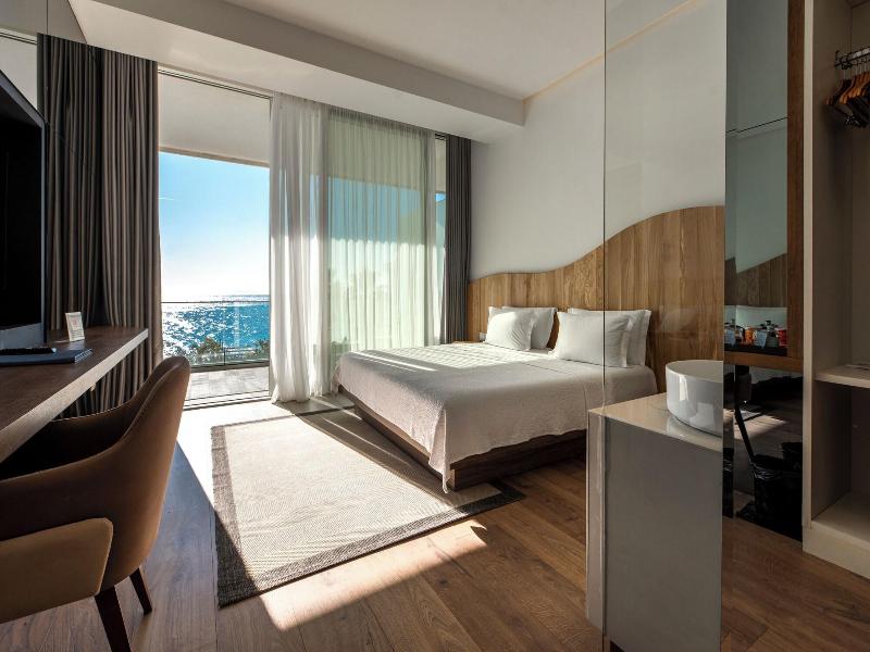 Empire Beach Resort image