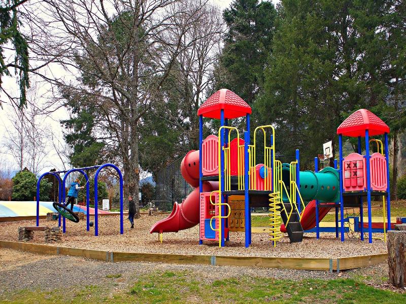 Discovery Parks - Bright