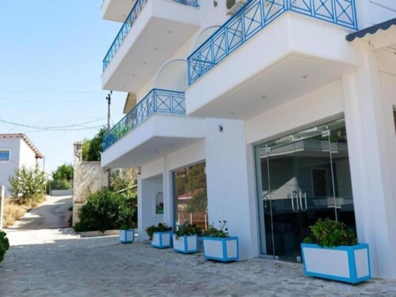 Miracle Luxury Apartments image