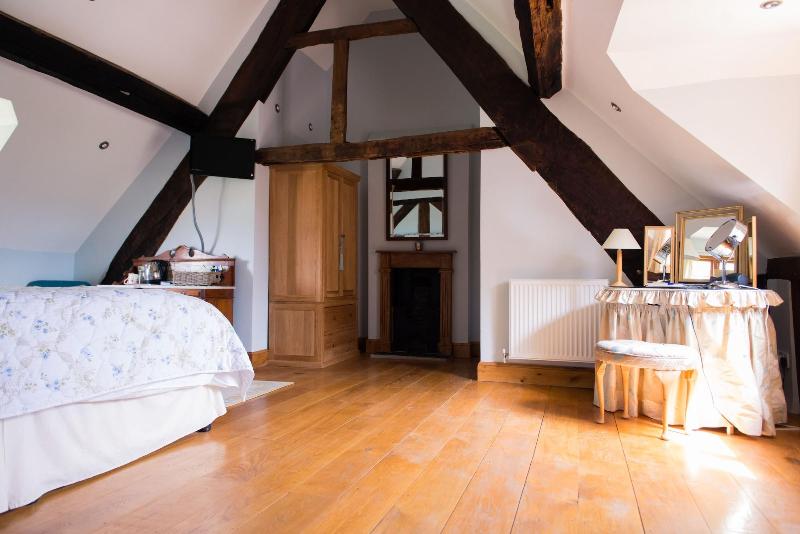 Huntlands Farm image
