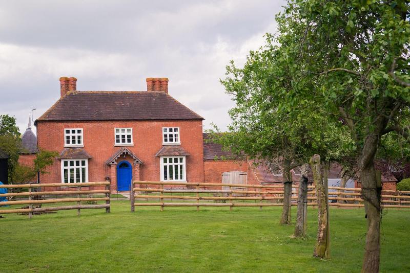 Huntlands Farm image