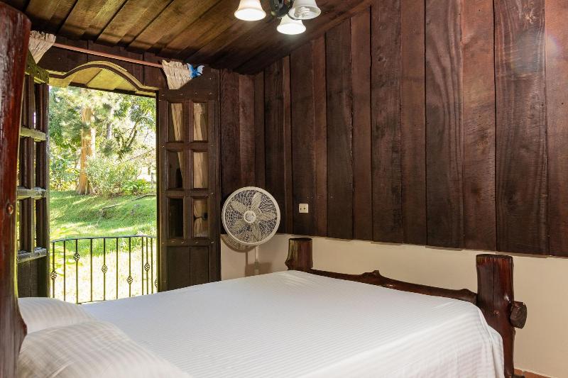 Malekus Mountain Lodge image