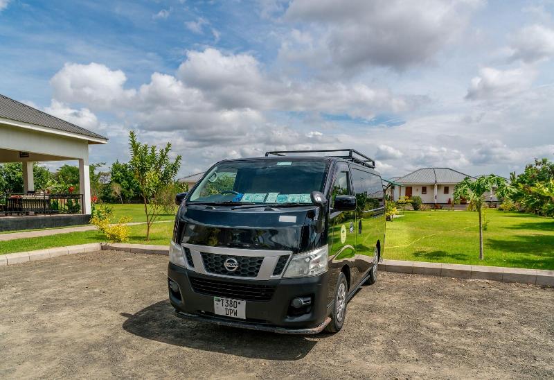 Moyoni Airport Lodge image