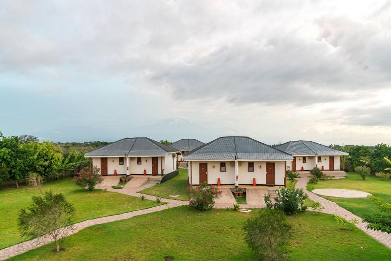Moyoni Airport Lodge image