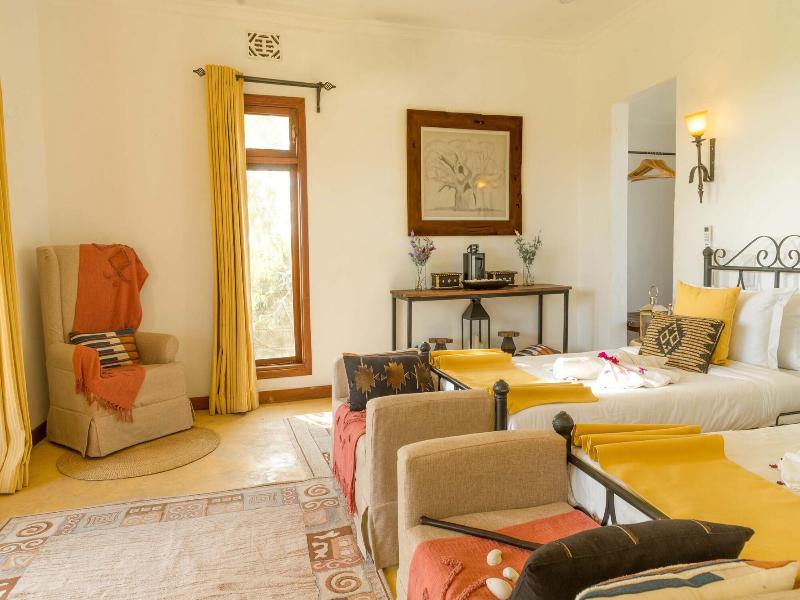 Moyoni Airport Lodge image