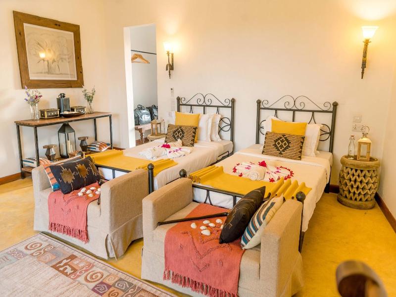 Moyoni Airport Lodge image