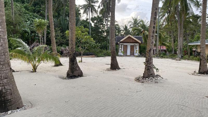 Borawan Island Resort By Cocotel image
