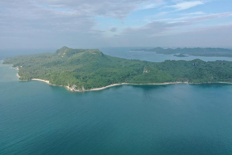 Borawan Island Resort By Cocotel image