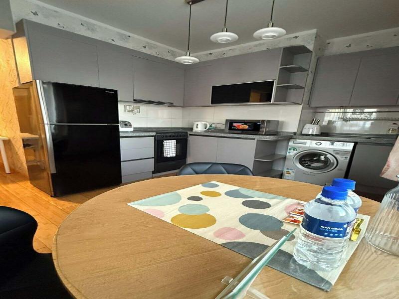 Tanan  Center Serviced Apartments image