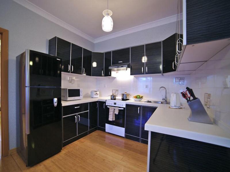 Tanan  Center Serviced Apartments image
