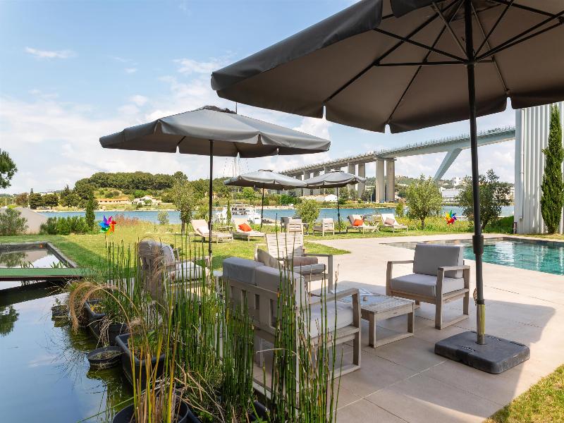Golden Tulip Martigues - Provence image