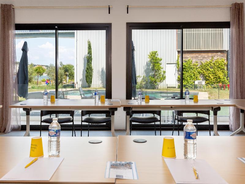Golden Tulip Martigues - Provence image