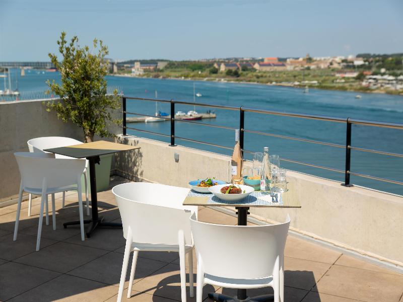 Golden Tulip Martigues - Provence image