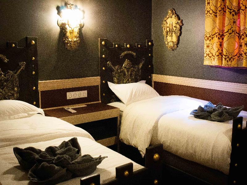Hotel Pirates World image