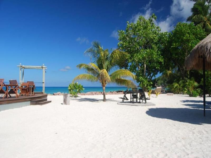 The Islanders Hotel, Praslin Island