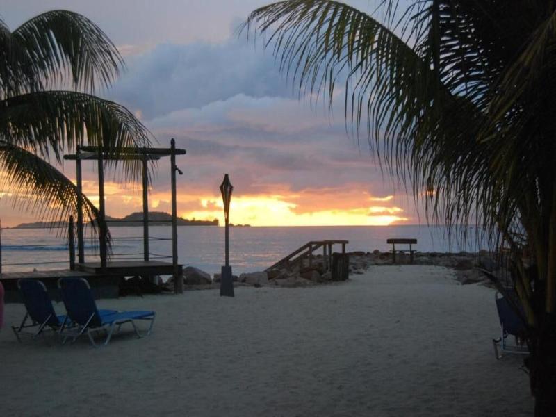 The Islanders Hotel